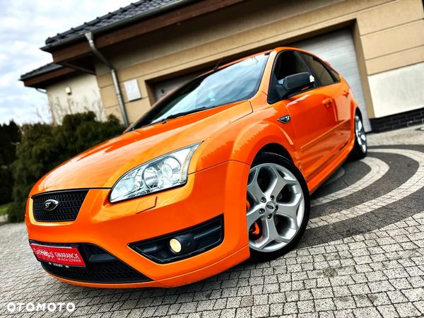 Ford Focus 2.5 ST Rally - 1