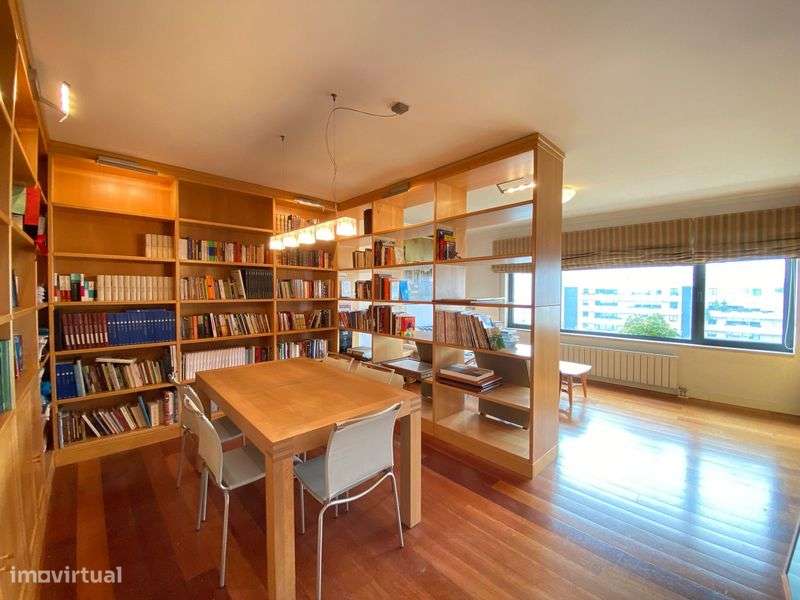 Apartamento T2 em S.D.Benfica-4