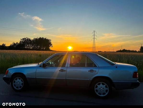 Mercedes-Benz W124 (1984-1993) - 31