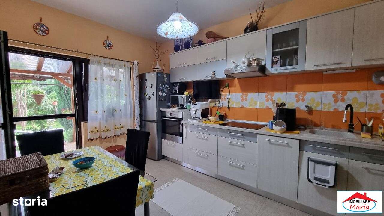Casa Parter si Mansarda zona strazii Dara cu garaj 185000 Euro - Imagine principală: 5/10