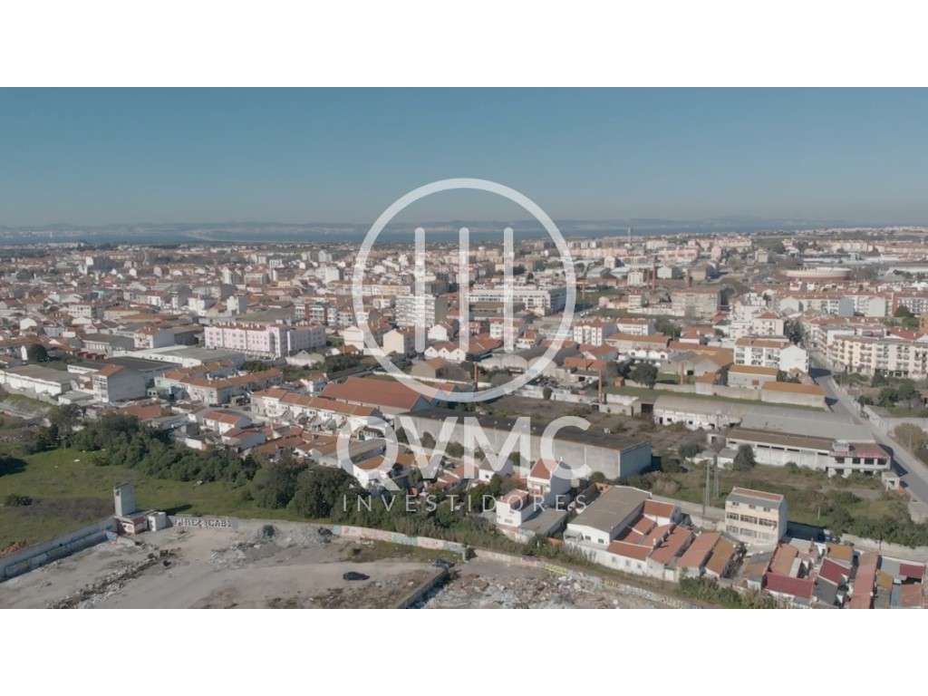 Terreno para construção de moradia no Montijo - Zona Ribeirinha-1