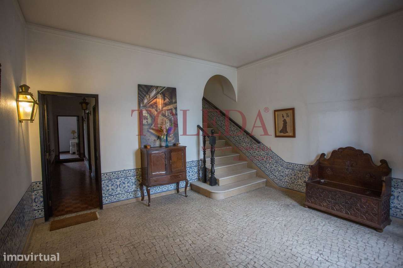 Moradia T7 em Almeirim-35