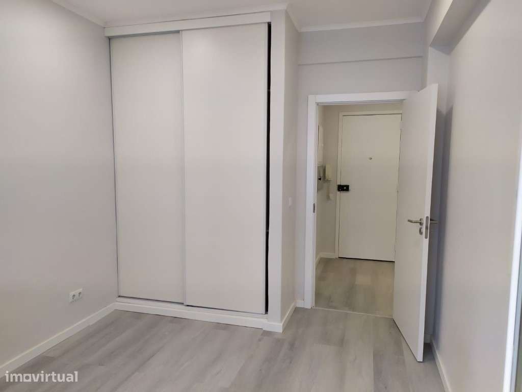 T1 totalmente remodelado na Amadora - Centro-7