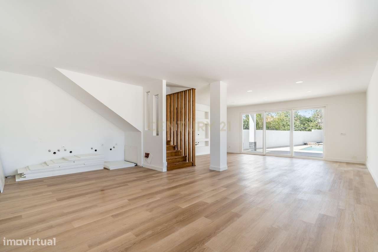 Moradia T3, Nova e Exclusiva: Campo, Mar e Piscina em Albufeira-16