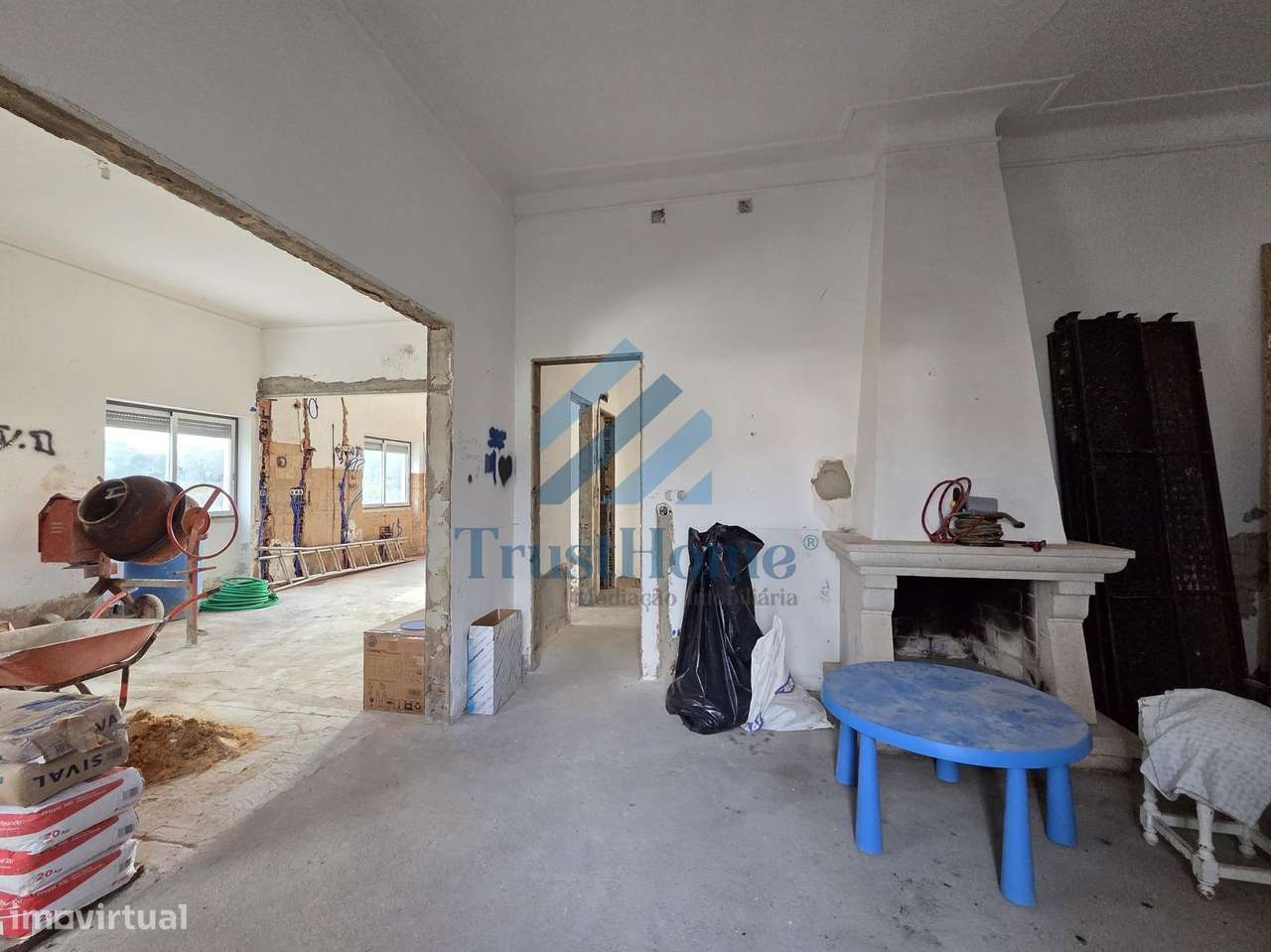 V4 para remodelação em São João da Ribeira a 13 Km de Rio Maior-19