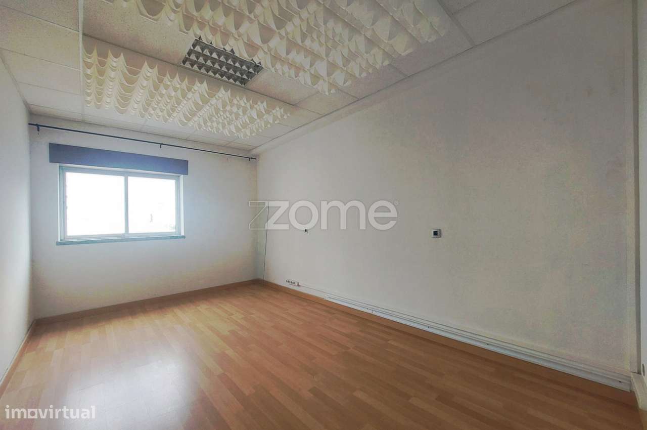 Loja com 120m2 no centro de Fátima - Grande imagem: 5/21