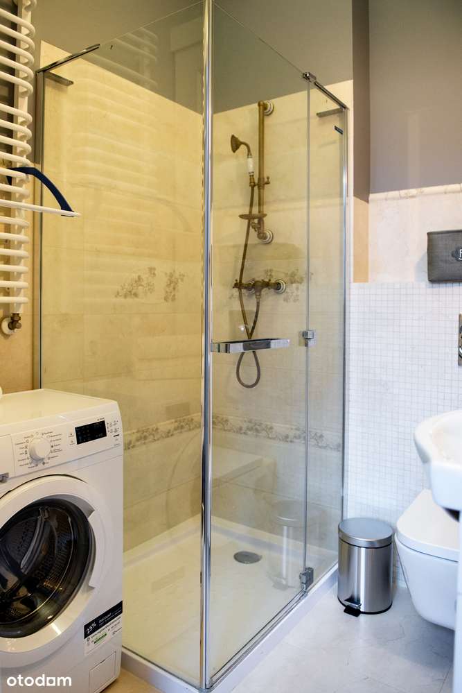 Kawalerka, Hoża 50, lokalizacja TOP-2