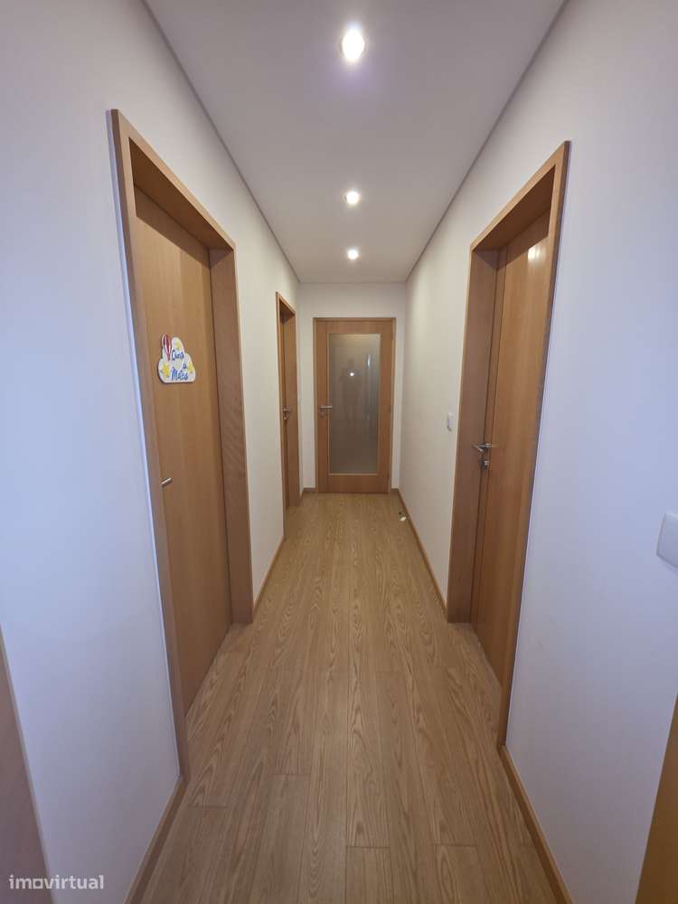 Fantástico apartamento T3 com terraço nos Passionistas-14