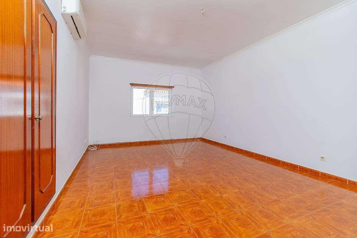 Moradia T4 para venda-26