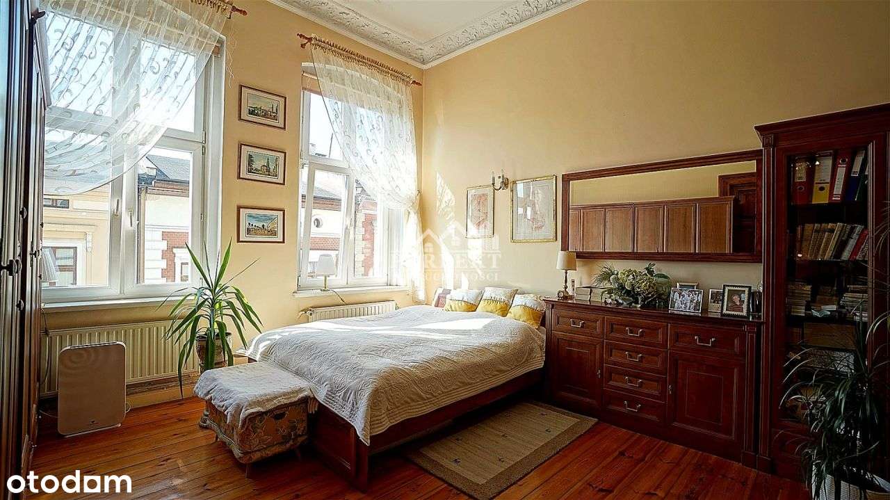 Deptak ~ dochodowa kamienica przy Królowej Jadwigi-8