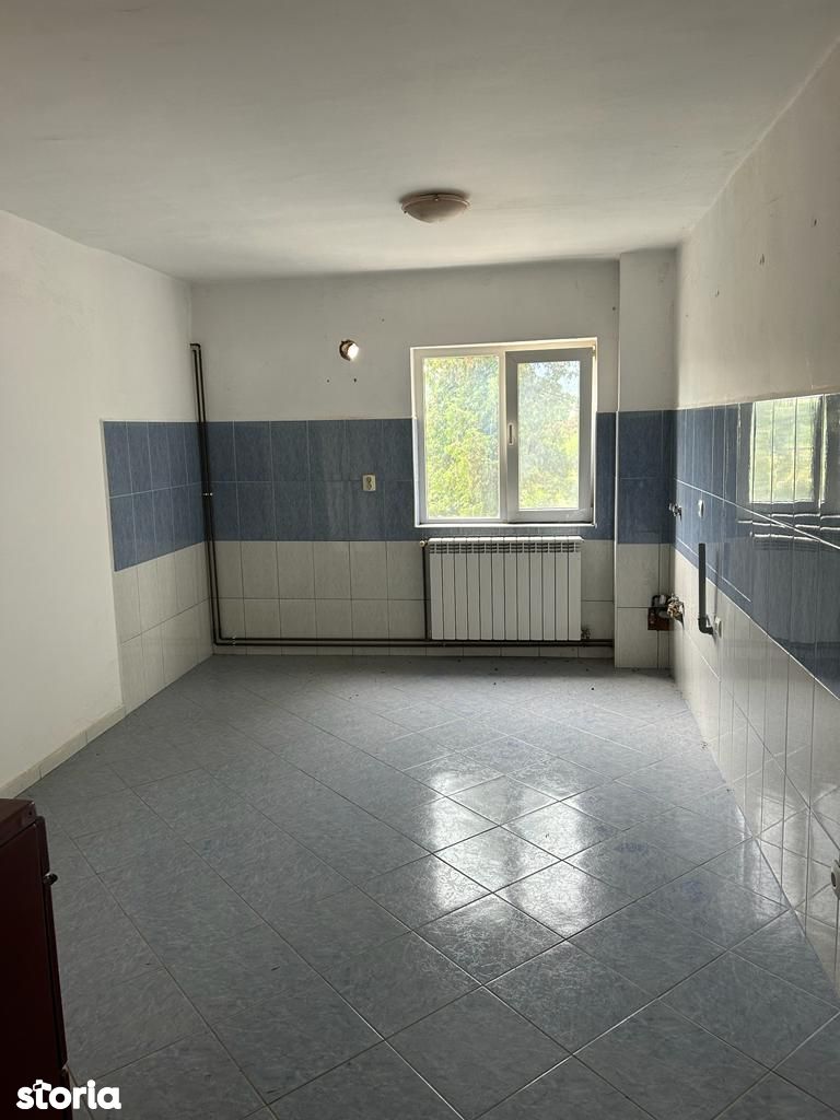 De vânzare apartament 2 camere Stei, str. Andrei Mureșanu