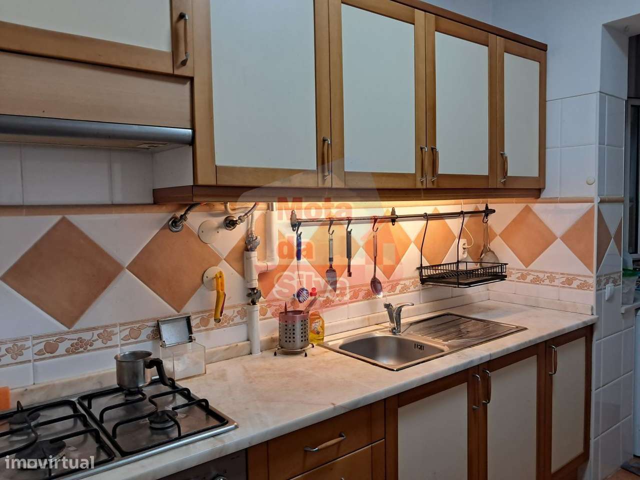 Excelente apartamento R/C, T2 com Logradouro em Queluz-3