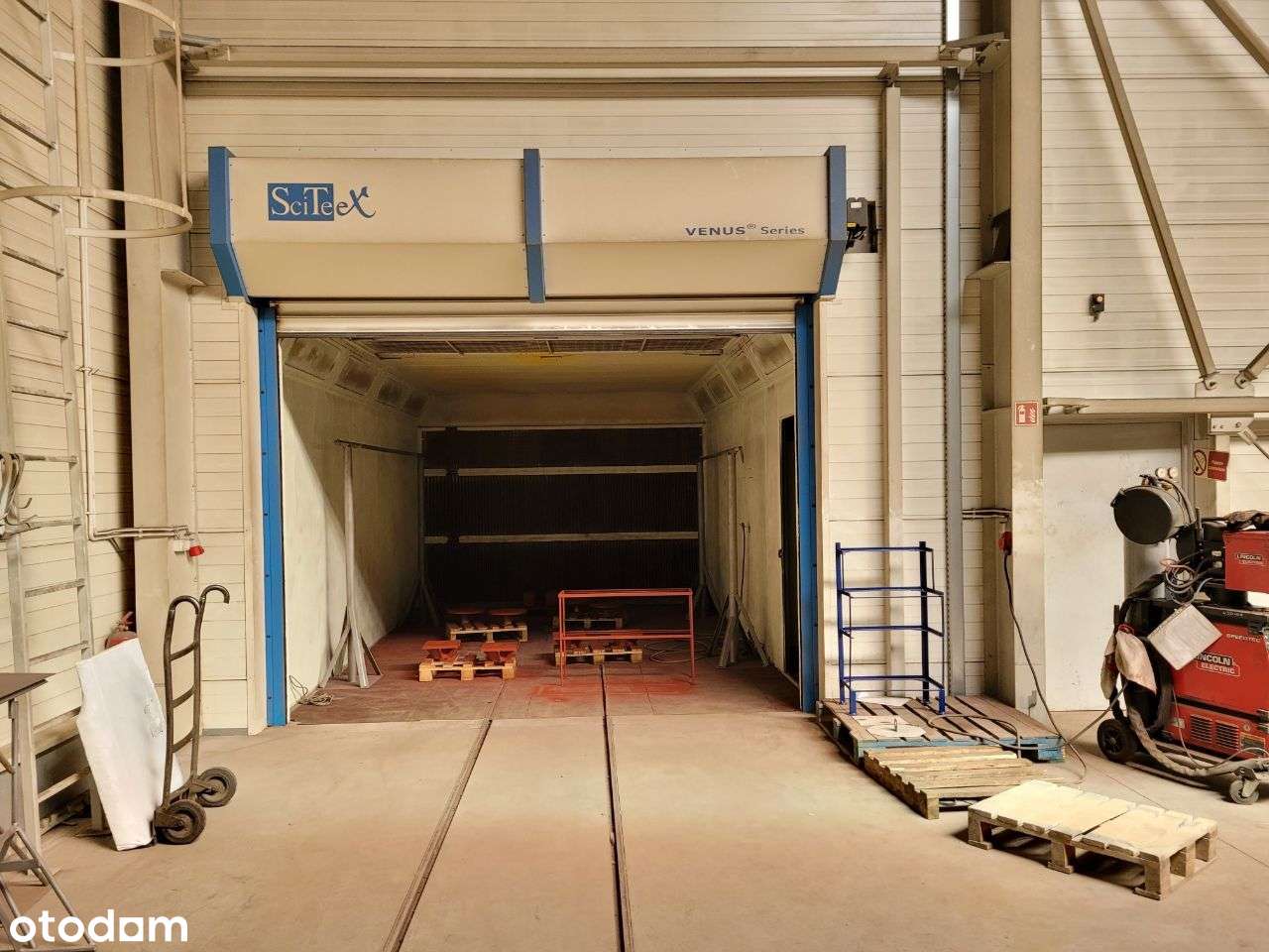 Obiekt produkcyjno-magazynowy 1514 m2-3