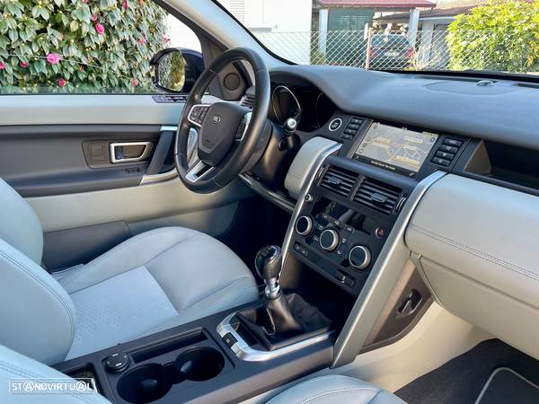 Land Rover Discovery Sport 2.0 TD4 SE - 36
