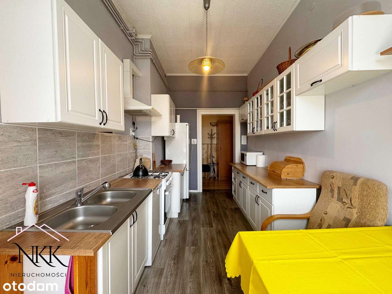 Klimatyczne mieszkanie w kamienicy ze strychem-2