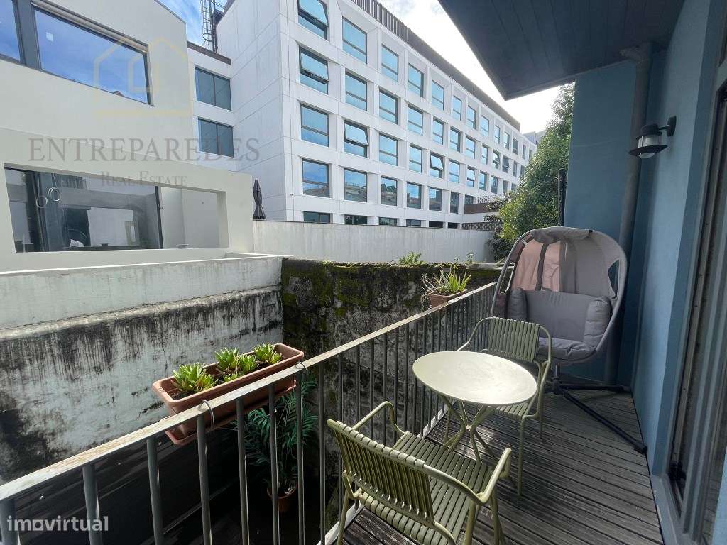 Apartamento T1 com varanda para arrendamento temporário Rua da Aleg... - Grande imagem: 3/21