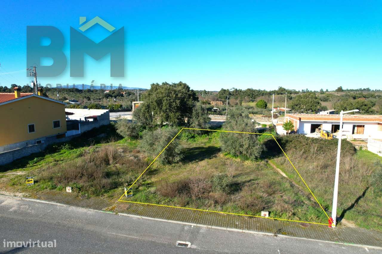 Terreno Para Construção  Venda em Escalos de Cima e Lousa,Castelo Bran - Grande imagem: 1/5