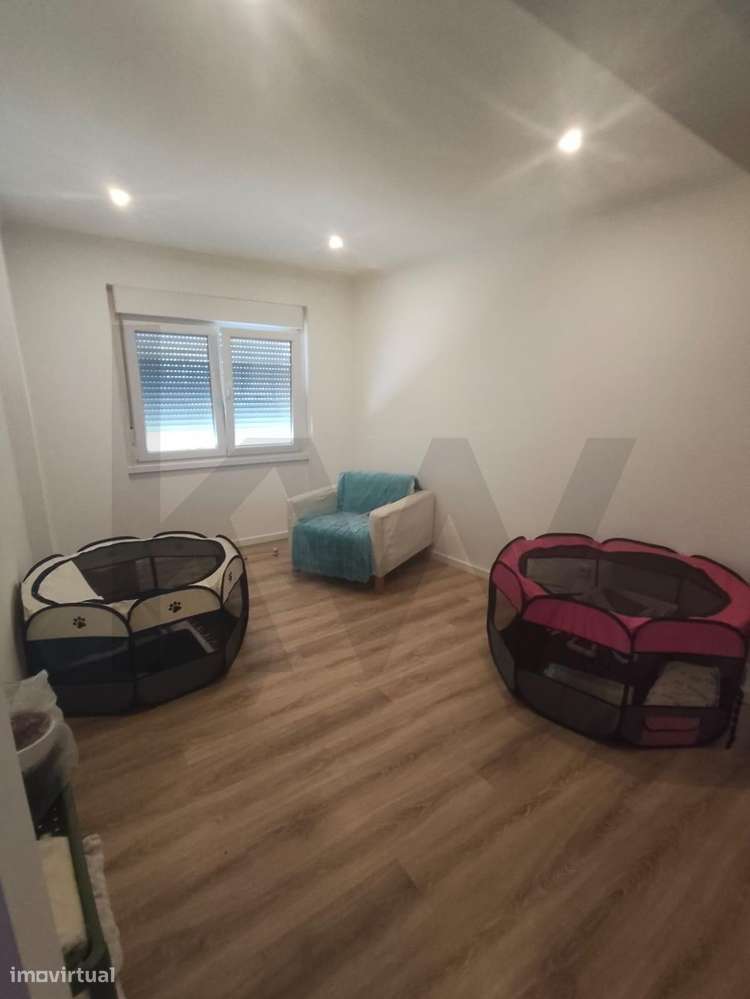 APARTAMENTO T2 TOTALMENTE REMODELADO COM LOGRADOURO – CRUZ DE PAU-5
