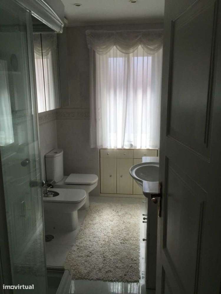 Quarto em Lisboa -Av. da Igreja -Rapaz - Grande imagem: 4/9