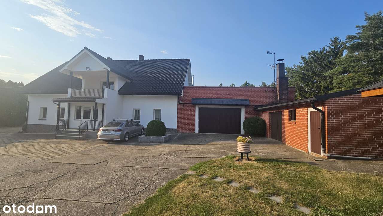 Dom wolnostojący z użytkowym poddaszem