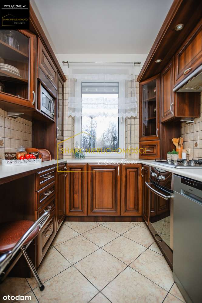 Urokliwe mieszkanie w spokojnej okolicy-9