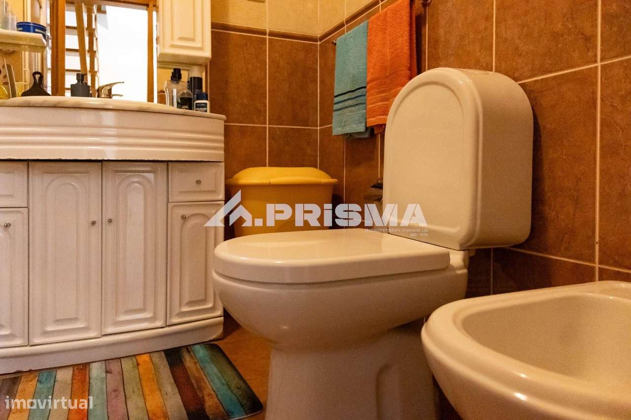 Duplex T3 com Terraço em Alcains – Casa Ideal para Quem Procura Espaço-10