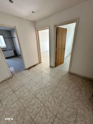 De vanzare – Apartament 3 camere | Strada Margeanului, Rahova-8