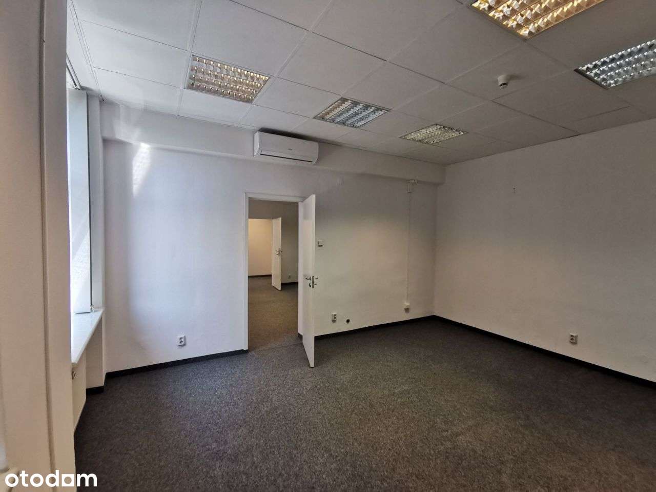 Obiekt handlowo-biurowy 3020m2 na sprzedaż-10