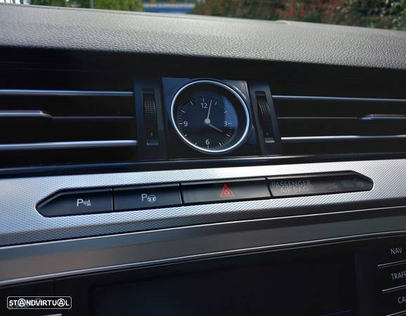 VW Passat 1.6 TDI (BlueMotion ) Trendline - 34