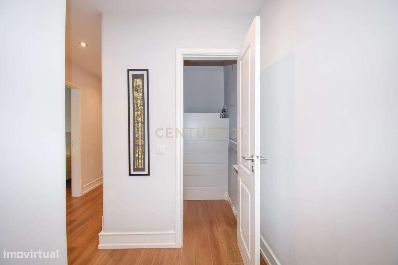 T3 Renovado | Luminosidade Natural | Localização Premium na Alameda /-15