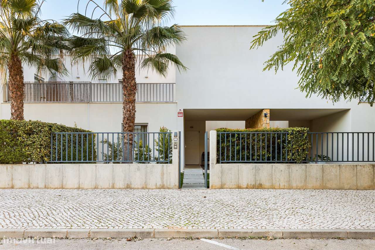 Moradia Moderna com Piscina e Jardim Privados em Albufeira - Grande imagem: 5/31