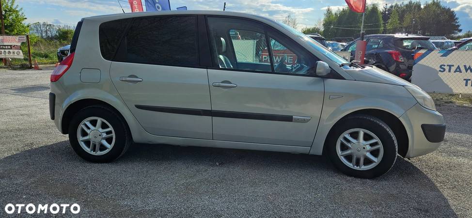 Renault Scenic - 9