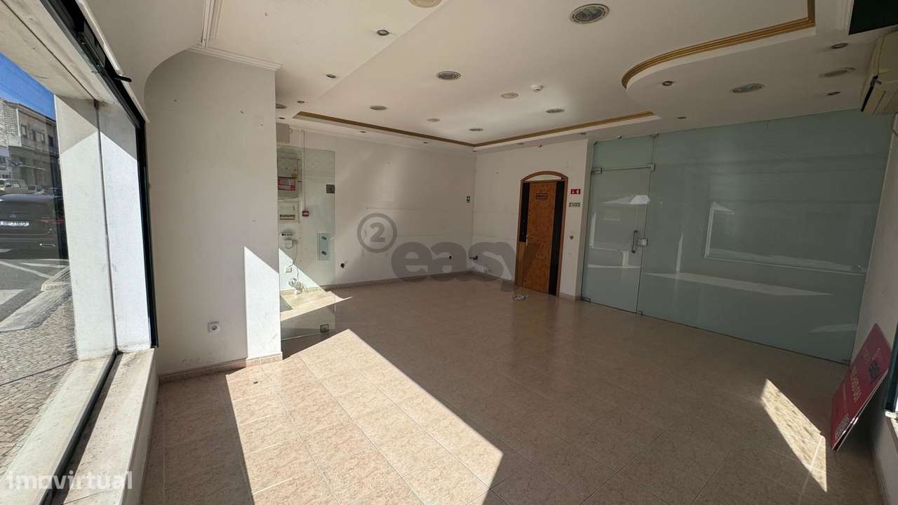 Loja 57m2 com casa-de-banho, despensa e sala privada, Aljustrel - Grande imagem: 3/22