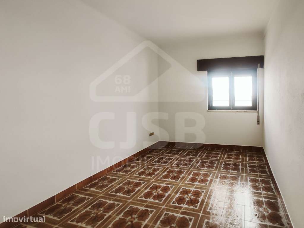 Moradia à Venda em Coruche - Valor Negociável-11