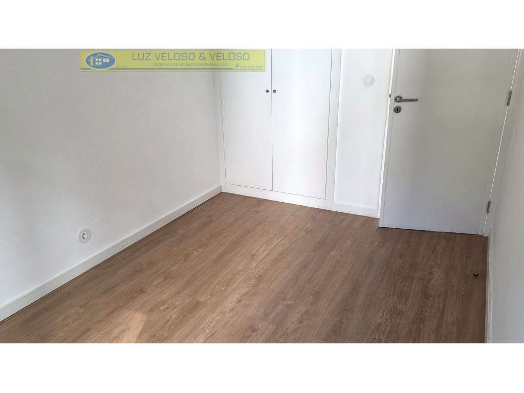 T2 Serra das Minas, remodelado, Arrecadação/Garagem-40