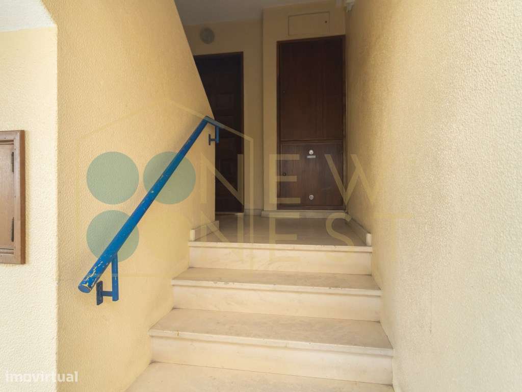 Apartamento T2 em Vila Maria - Semi-Renovado e Mobilado-39