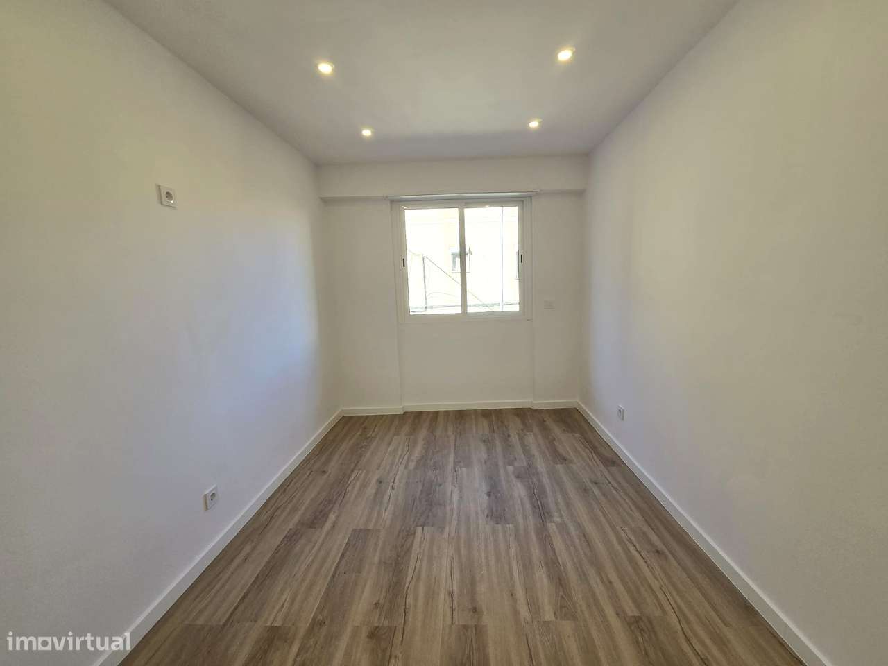 Apartamento Totalmente Remodelado T2 - Amadora-2