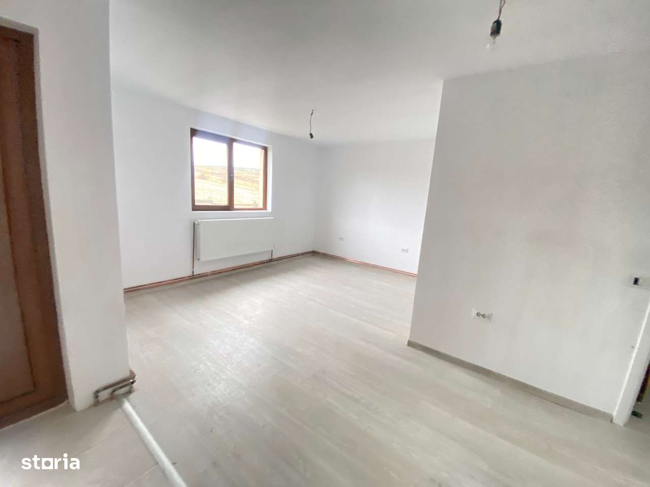 Casa 3 camere Voinesti Iasi, baie, bucatarie/ la cheie! - Imagine principală: 2/11