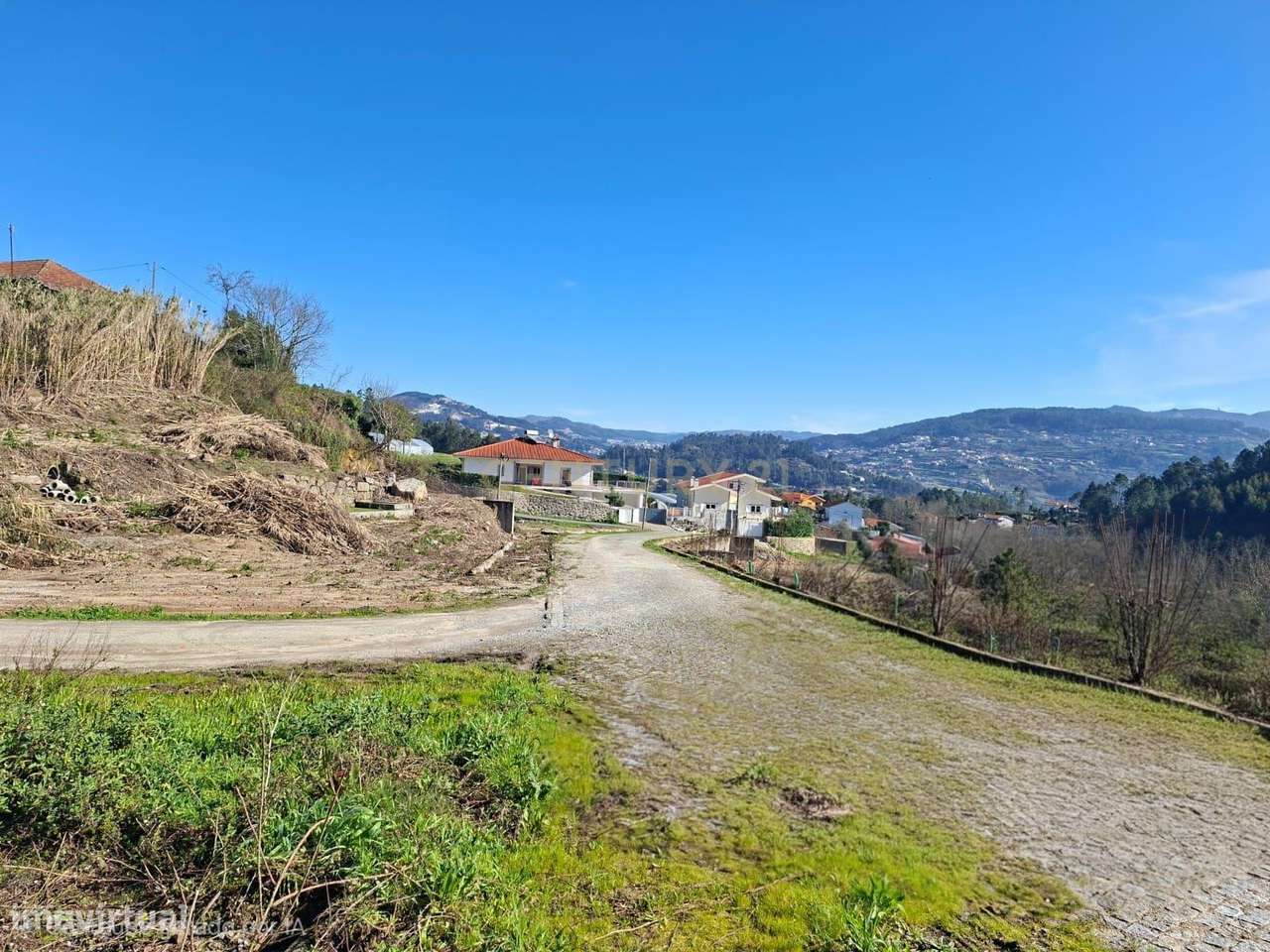 Moradia V3 Geminada em Fornos, Castelo de Paiva Lote 8- Fração F - Grande imagem: 5/9