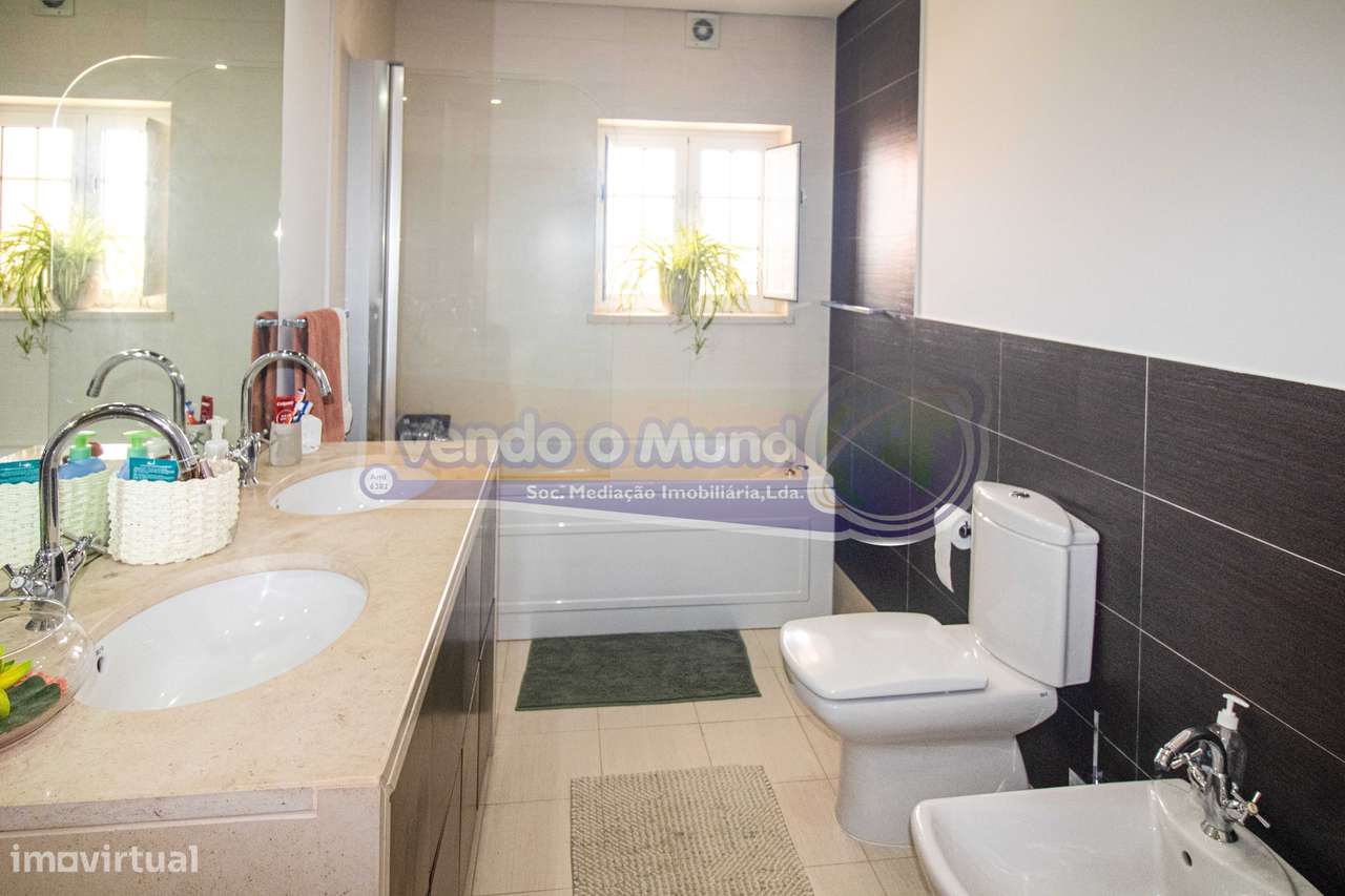 Moradia T3+1 em Foros de Salvaterra (F837)-44