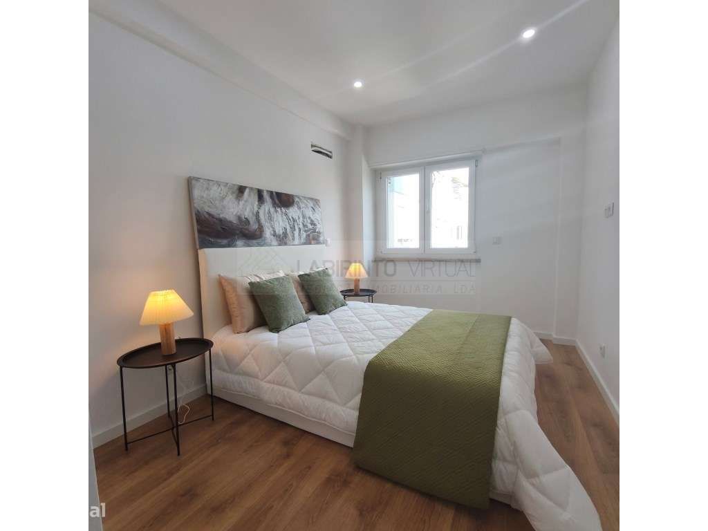 Magnífico T3 com Varandas em Todos os Quartos - Benfica, Lisboa-8