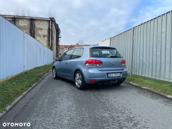 Volkswagen Golf - 4