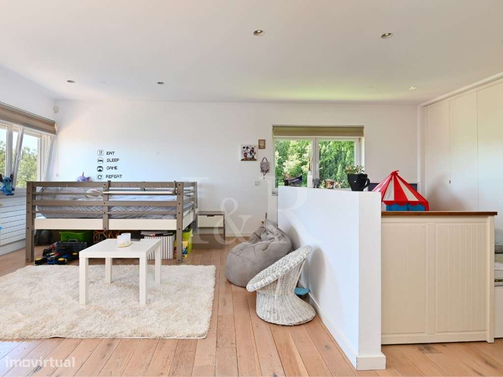 Moradia T6 com jardim, piscina e vista rio no Restelo, Lisboa-37