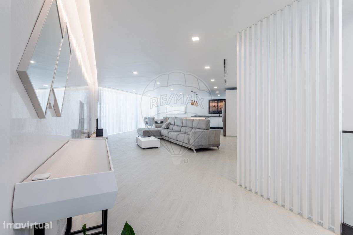 Moradia T4 para venda - Grande imagem: 3/32