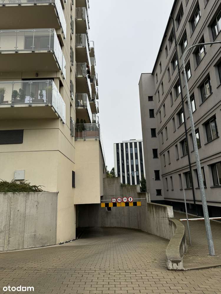 Wilda, Chłapowskiego, miejsce postojowe w hali garażowej  na sprzedaż - Pełny obrazek: 4/4