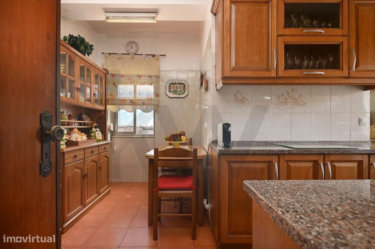 T3 QUELUZ | LOCALIZAÇÃO CENTRAL NO MONTE ABRAÃO | VISTA PANORÂMICA | V - Grande imagem: 5/24