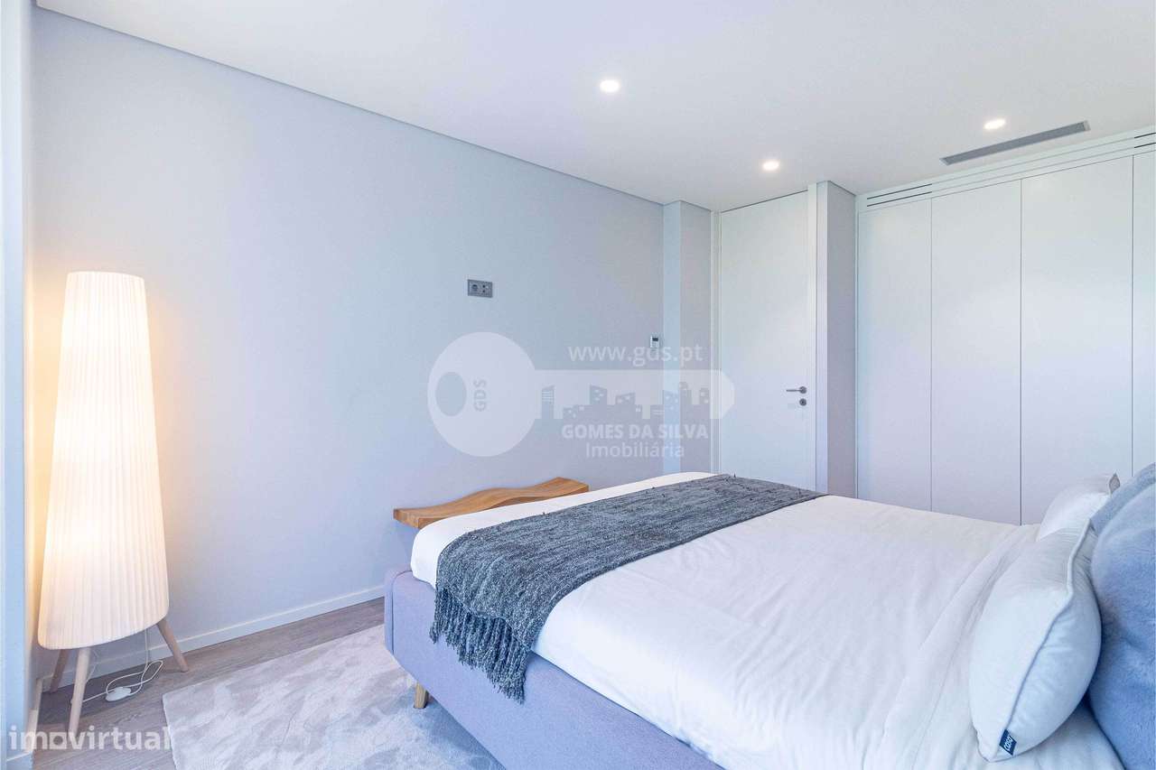 Apartamento T3 na Rua do Passal, Fraião-22