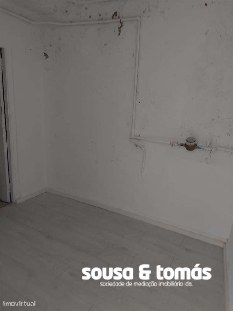 Loja  Venda em Leiria, Pousos, Barreira e Cortes,Leiria - Grande imagem: 4/5