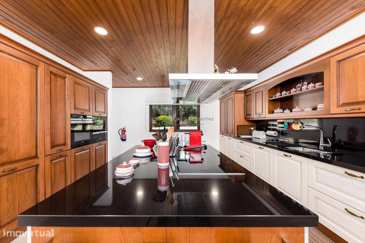 Moradia de Alto Padrão na Marinha Grande – Perto de Leiria e das Praia-25