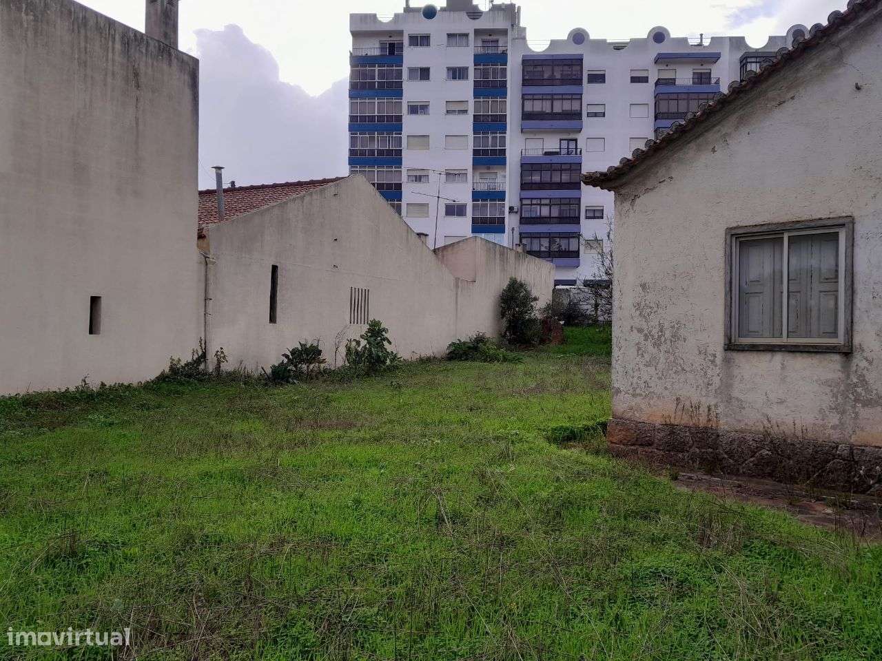 Moradia para reconstrução em Mem-Martins-8
